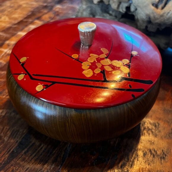 Vintage Metal Japanese Apple Trinket Box - Picture 6 of 8